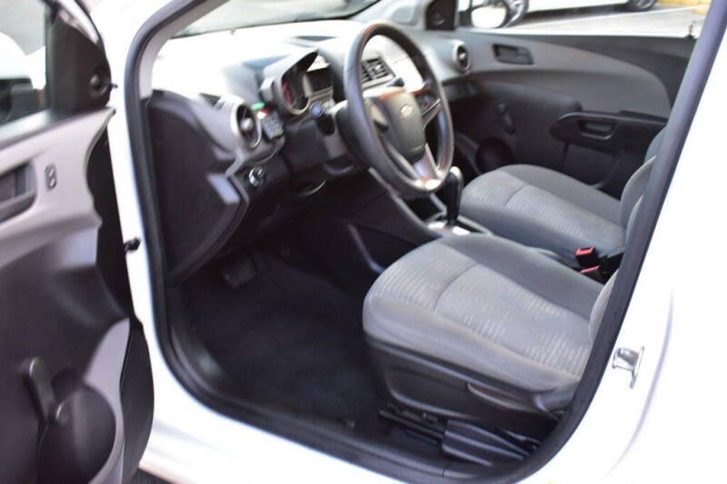 2016 Chevrolet Sonic LS Auto