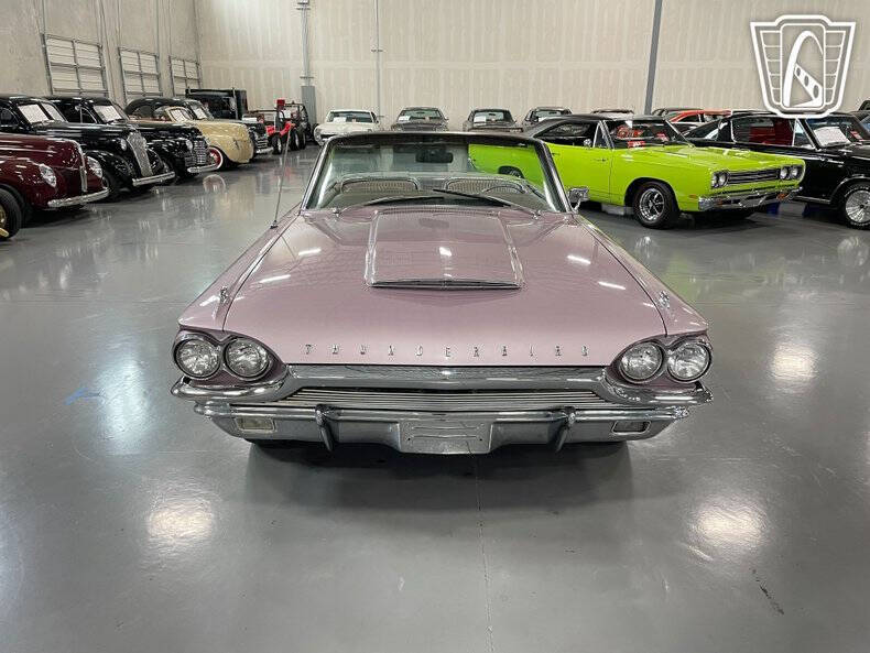 1964 Ford Thunderbird