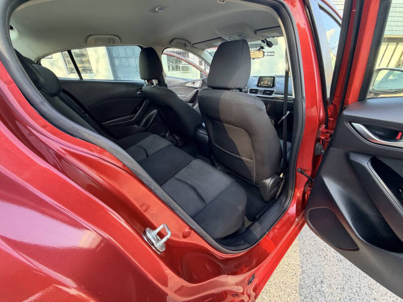 2017 Mazda MAZDA3 Sport
