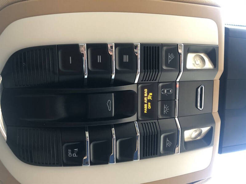 2012 Porsche Panamera