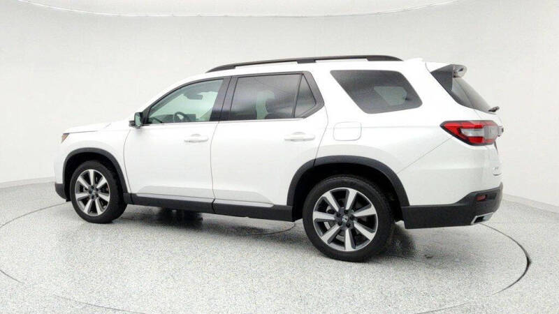 2023 Honda Pilot Touring