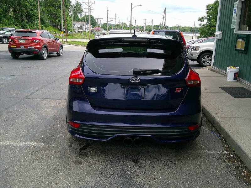 2017 Ford Focus ST