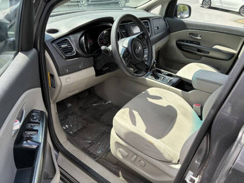 2016 Kia Sedona LX