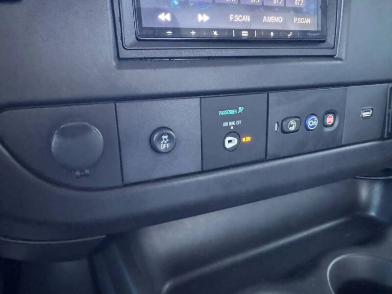 2022 Chevrolet Express 2500