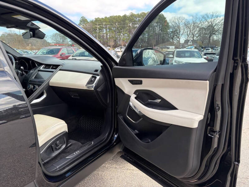 2020 Jaguar E-PACE P300 R-Dynamic SE