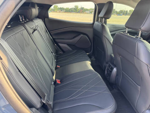 2023 Ford Mustang Mach-E Select