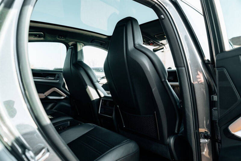 2024 Porsche Cayenne Coupe