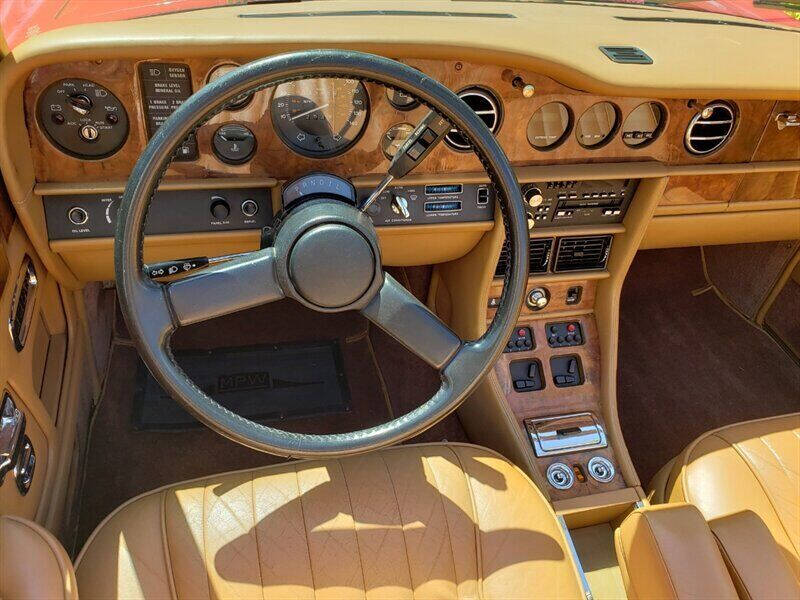 1986 Rolls-Royce Corniche 15