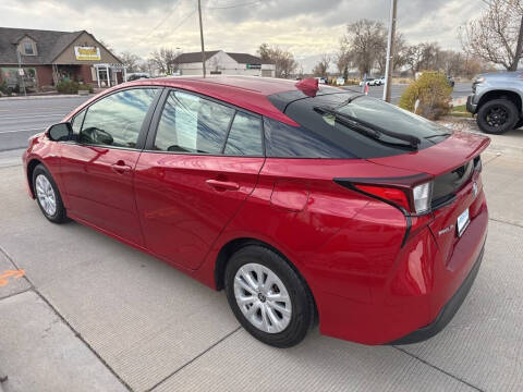 2022 Toyota Prius LE