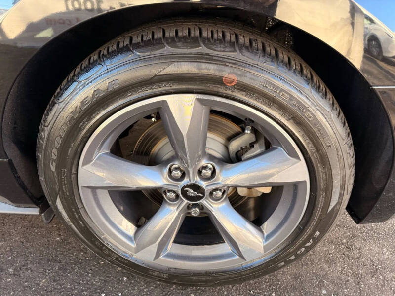 2015 Ford Mustang V6