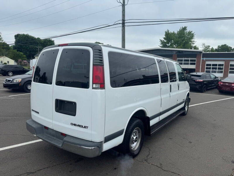 2000 Chevrolet Express G3500 LS