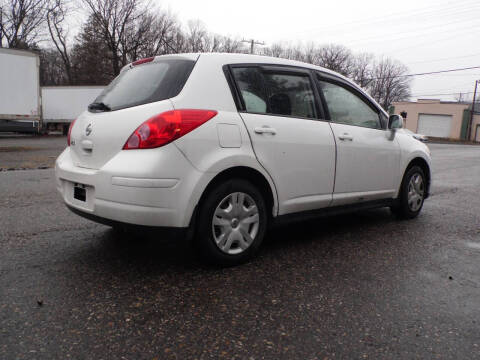 2012 Nissan Versa 1.8 SL