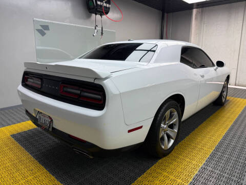 2020 Dodge Challenger SXT