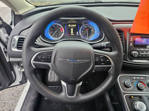 2016 Chrysler 200 LX