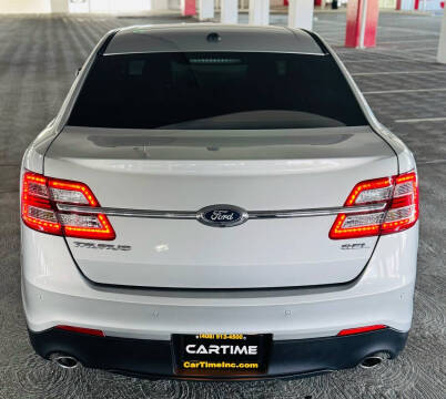 2019 Ford Taurus SEL