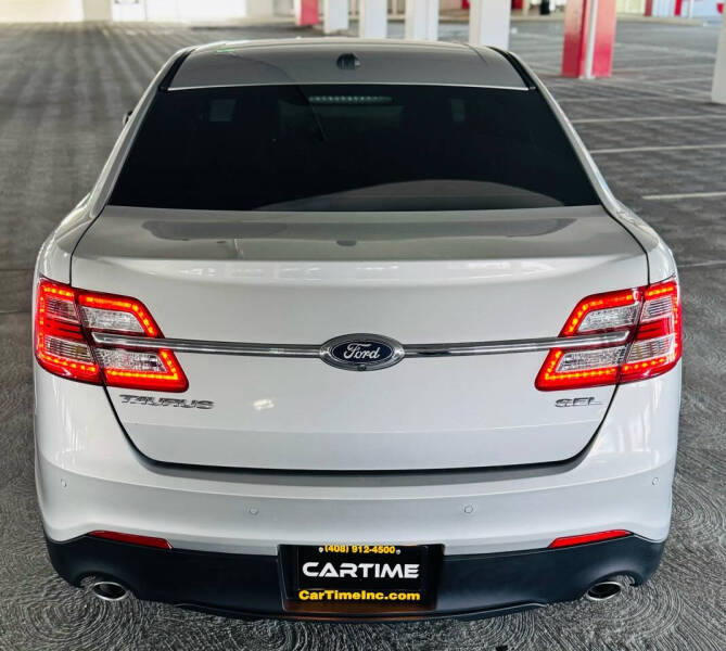 2019 Ford Taurus SEL