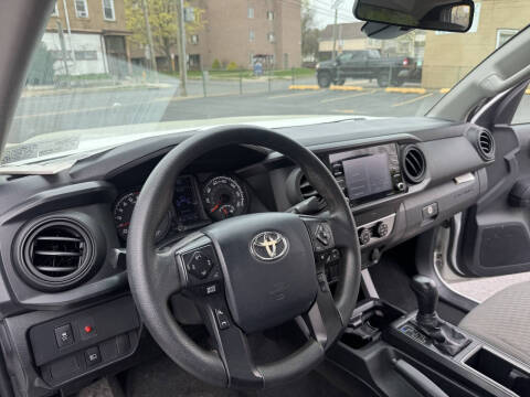 2020 Toyota Tacoma SR