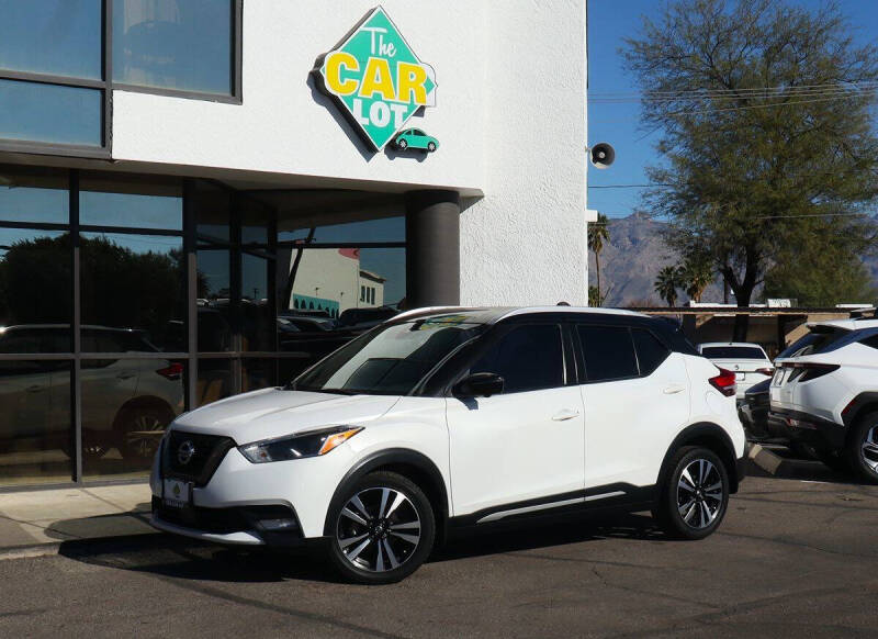 2020 Nissan Kicks SR