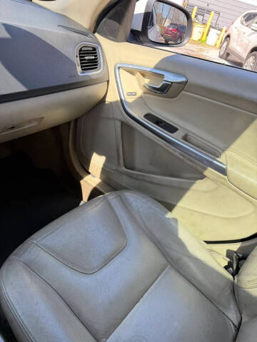 2015 Volvo S60 T5 Platinum