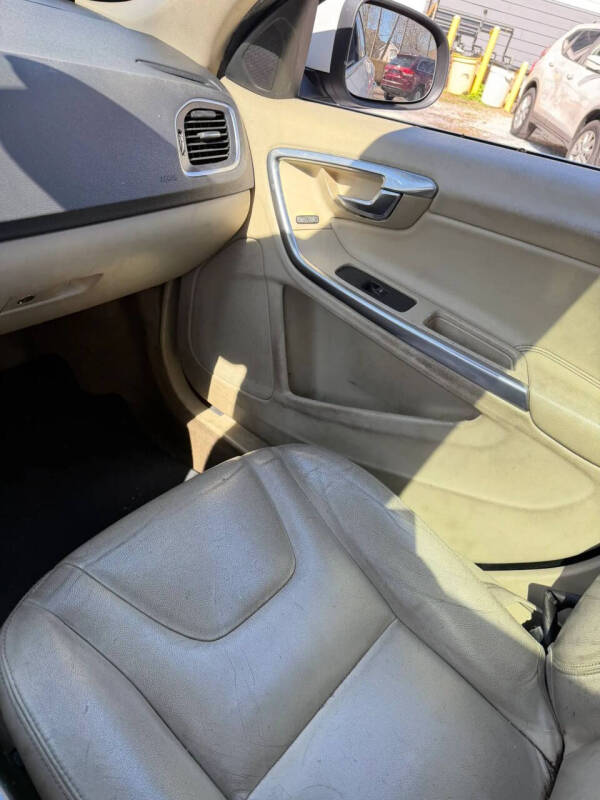 2015 Volvo S60 T5 Platinum