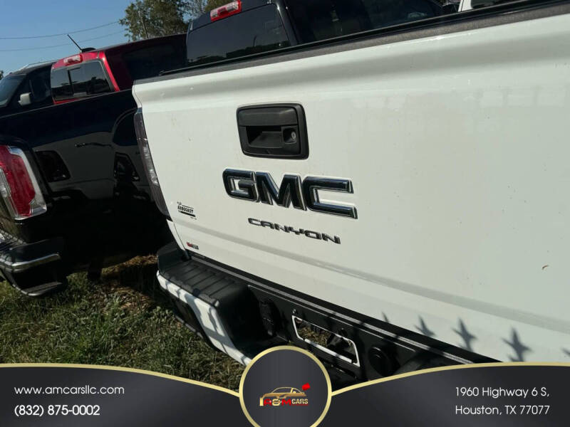 2022 GMC Canyon Elevation Standard