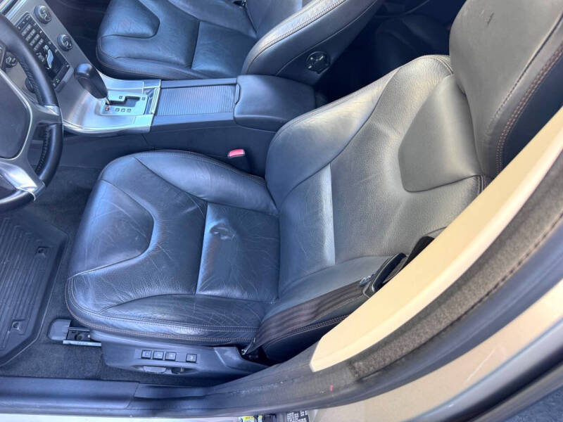 2012 Volvo XC60 3.2 Platinum