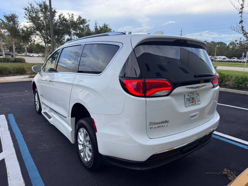 2018 Chrysler Pacifica Touring L