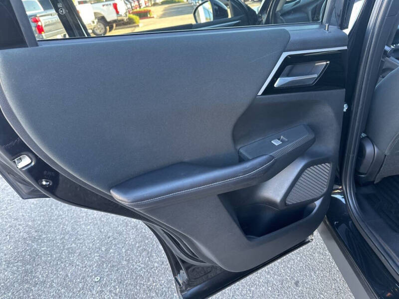 2024 Mitsubishi Outlander ES