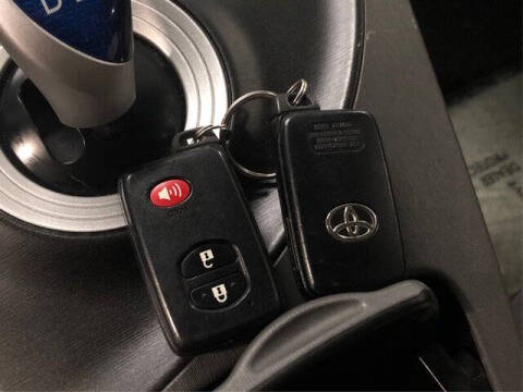 2010 Toyota Prius III