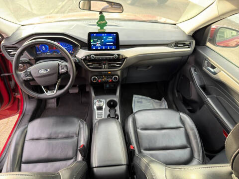 2022 Ford Escape SEL