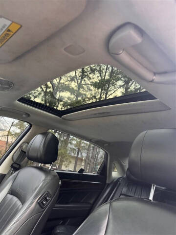 2012 Hyundai Equus