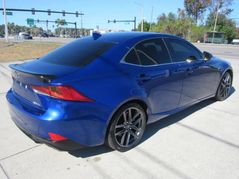 2018 Lexus IS 300