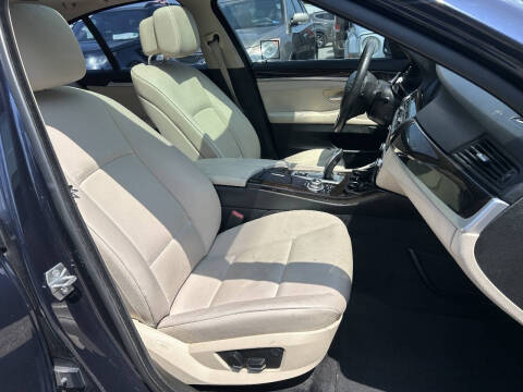 2013 BMW 5 Series 528i
