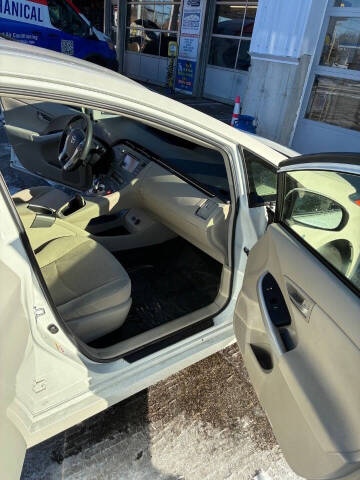 2012 Toyota Prius Five