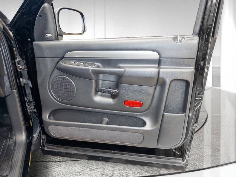 2005 Dodge Ram 1500 SRT-10