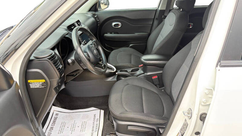 2019 Kia Soul +