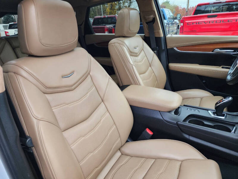 2017 Cadillac XT5 Platinum