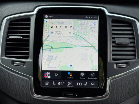 2023 Volvo XC90 Recharge T8 Core Bright Theme