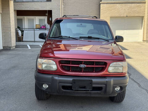 2000 Ford Explorer XLS