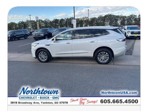 2023 Buick Enclave Essence