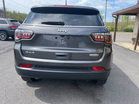 2023 Jeep Compass Latitude Lux