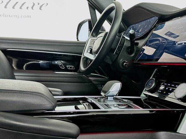 2023 Land Rover Range Rover P530 SE