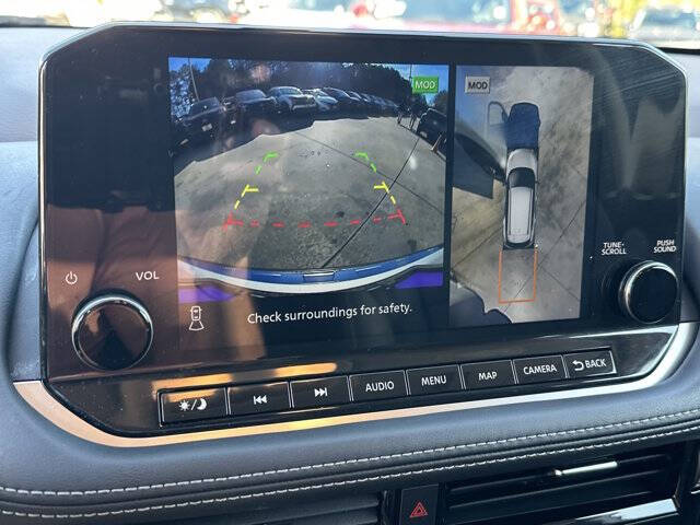 2023 Nissan Rogue SL