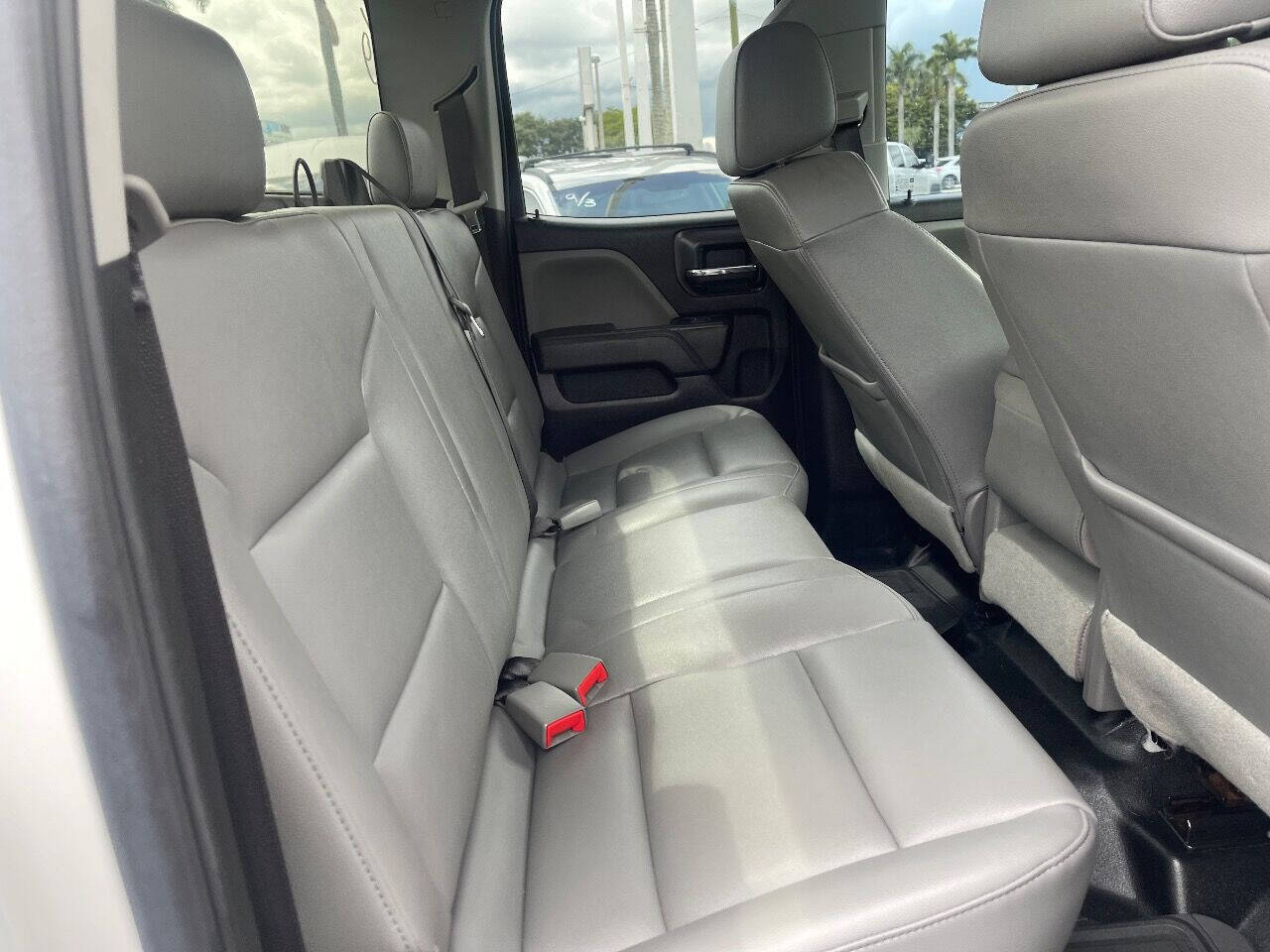 2019 Chevrolet Silverado HD Pickup - $37,900