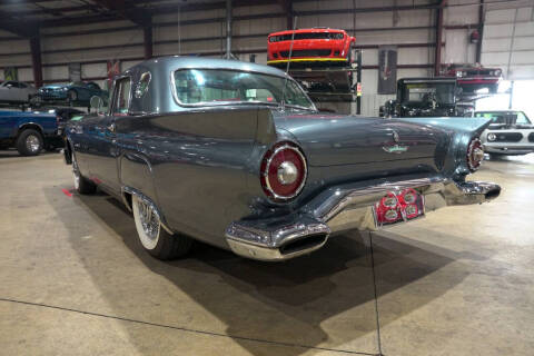 1957 Ford Thunderbird