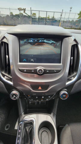 2017 Chevrolet Cruze LT Auto