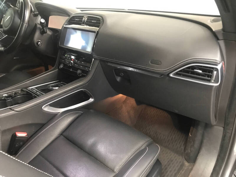 2017 Jaguar F-PACE S