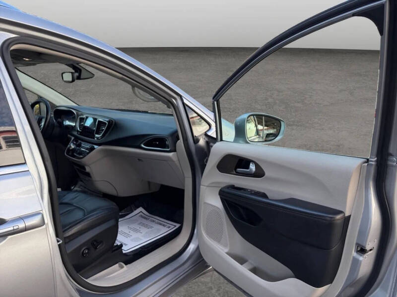 2018 Chrysler Pacifica Touring L Plus