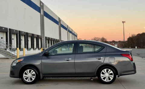 2019 Nissan Versa SV