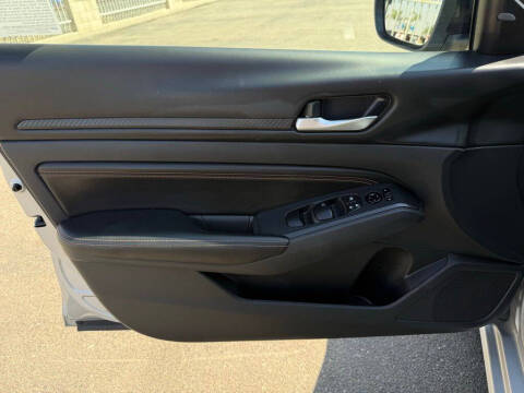 2022 Nissan Altima 2.5 SR